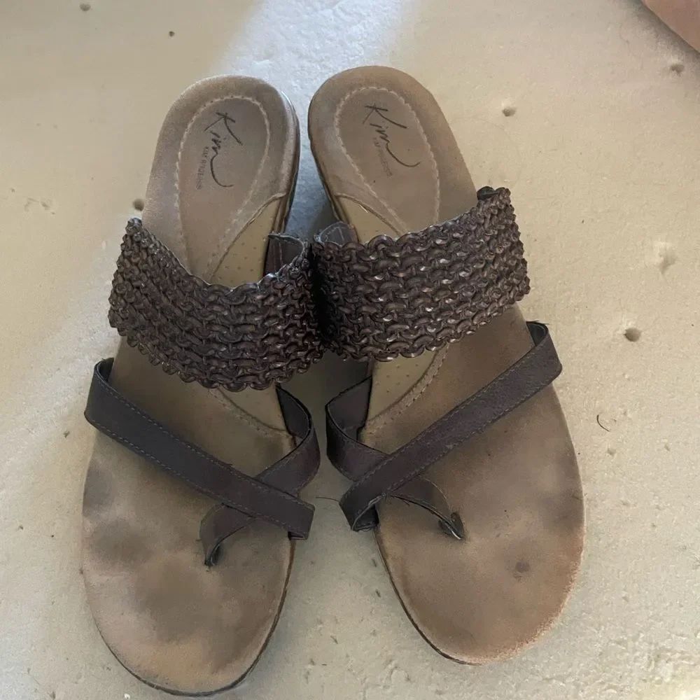 Kim Rogers size 8 Women Sandals great condition see pics